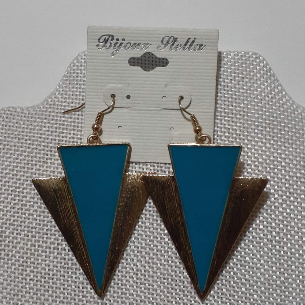Bijoux Stella Jewelry Esrrings.
